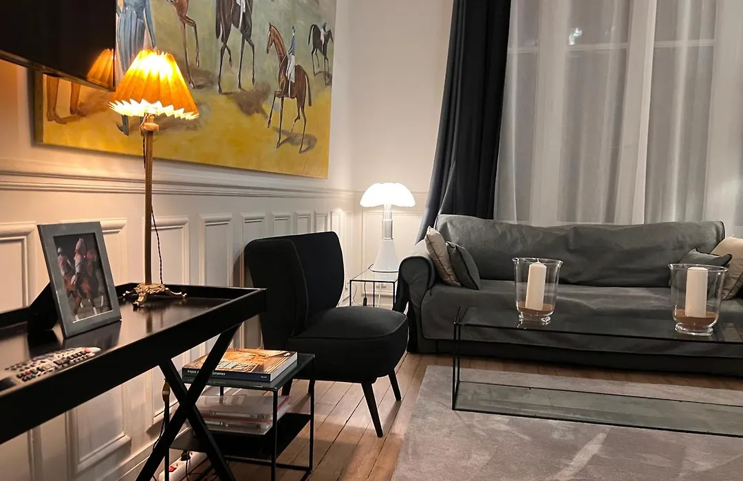 Villa Eiffel-1